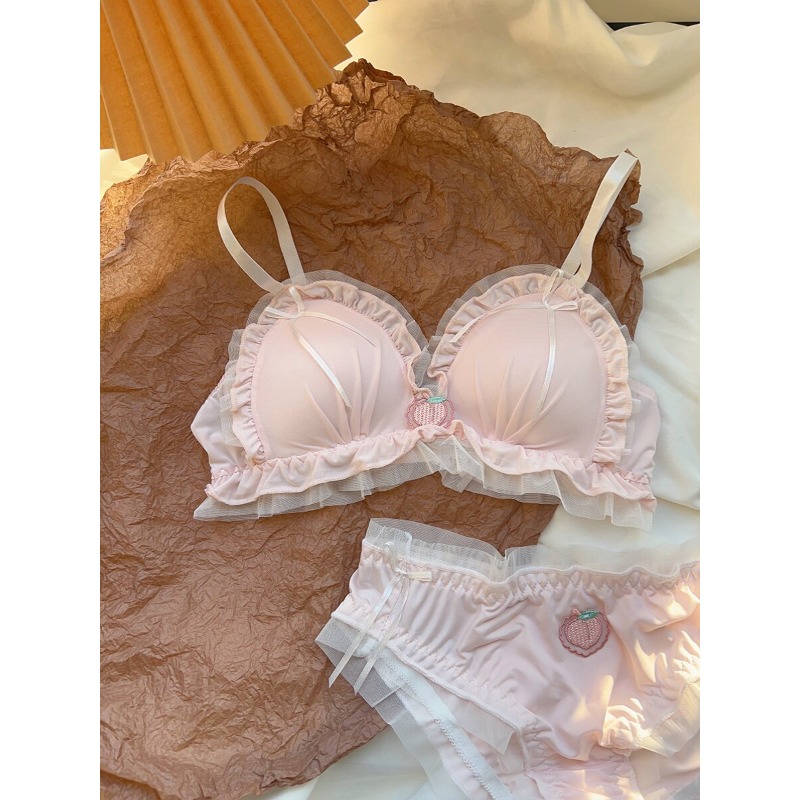 طقم حمالة صدر مثلثة الشكل بدون - مراجعة Sleep Bra Bralette وسعره